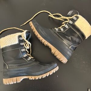 Warm winter Snow boots by Cougar